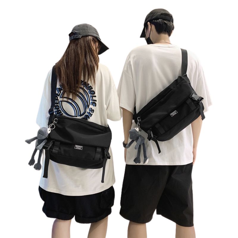 Black Medium Messenger Bag