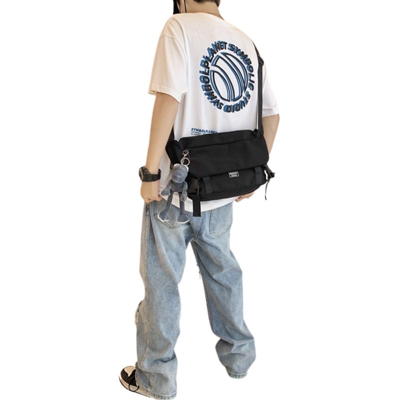 Black Medium Messenger Bag