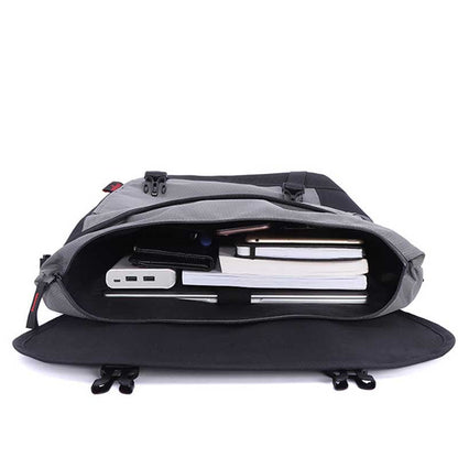 Classic Messenger Bag